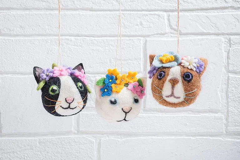 Cat Faces with Flowers Ornament